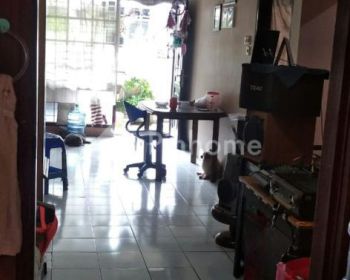 Dijual Rumah Di Lokasi Bagus di Taman Kopo Indah 2