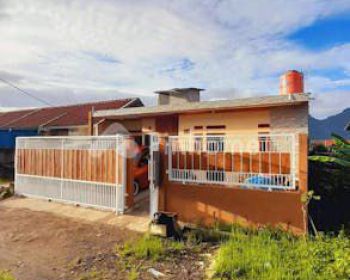 Dijual Rumah Nyaman Dan Asri di Puri Indah Cihampelas