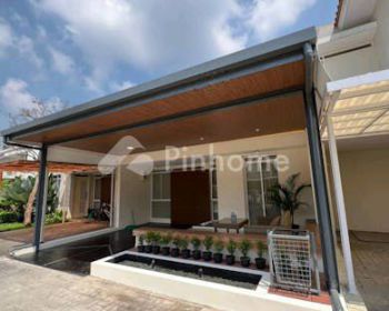 Dijual Rumah Di Komplek Fasilitas Terbaik di Kota Baru Parahyangan