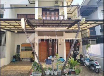 Dijual Rumah Siap Pakai di Buana Ciwastra Residence