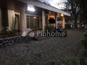 Dijual Rumah Vintage Super Strategis di Jl. Riau-Bandung